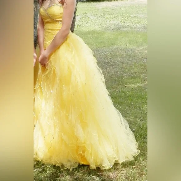 Dresses | Yellow Promcostume Puffy Dress Corsetlike Top Adjustable  Petitesmall | Poshmark